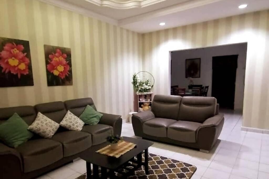 Orked Aeridina Homestay بوتشونغ المظهر الخارجي الصورة